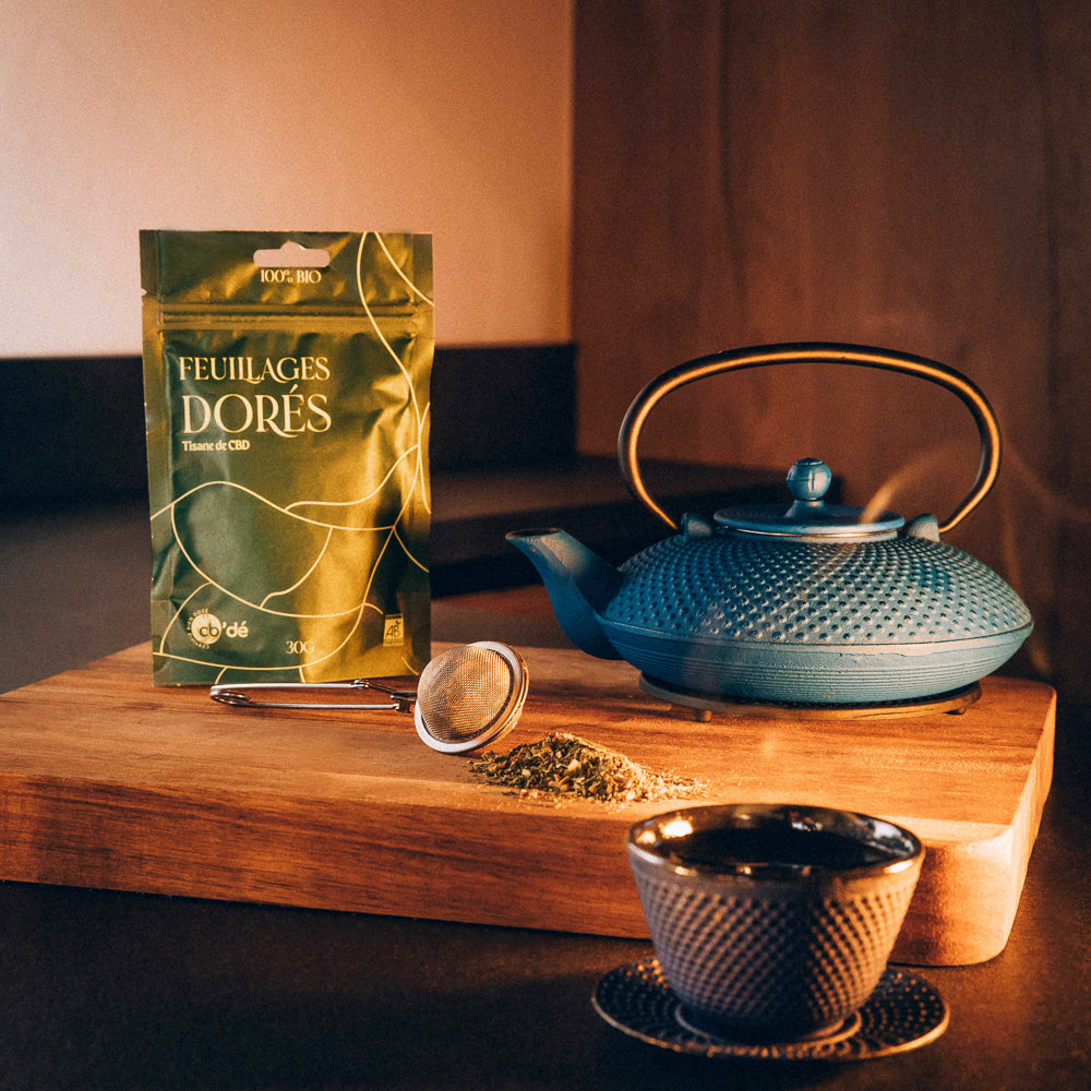 Sachet de la tisane au cbd feuillage doré