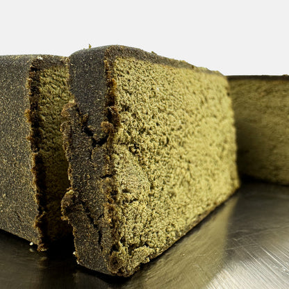 Tranche d'un morceau de CBD 3x filtré